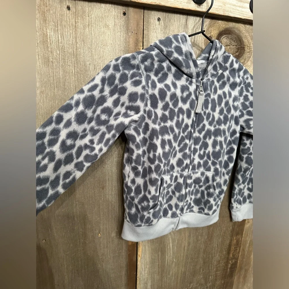 Old Navy Girls Micro Fleece Full Zip Hoodie in Leopard Gray Print Size Small 6 7